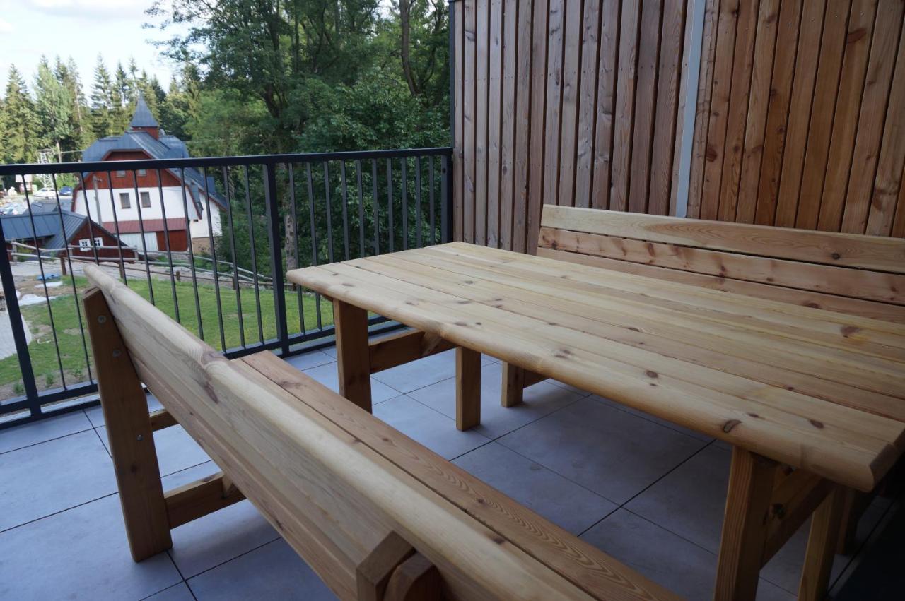 Apartman Cihadla Bedrichov  Luaran gambar
